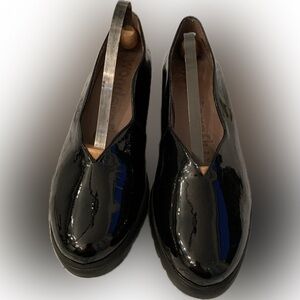 Wonders Patent Leather Slip-ons 40.